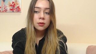 SophieFunny nude on webcam in her Live Sex Chat Room